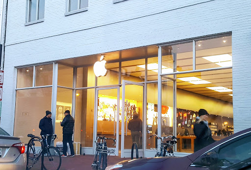 Computer Store «Apple Georgetown», reviews and photos, 1229 Wisconsin Ave NW, Washington, DC 20007, USA