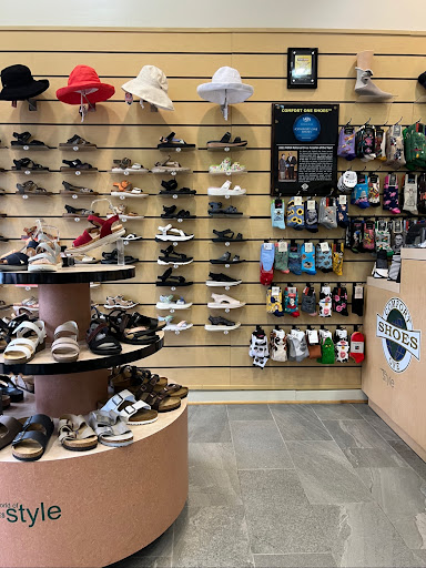 Shoe Store «Comfort One Shoes», reviews and photos, 11920 Grand Commons Ave, Fairfax, VA 22030, USA