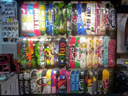 Clothing Store «Zumiez», reviews and photos, 1940 S Commons, Federal Way, WA 98003, USA