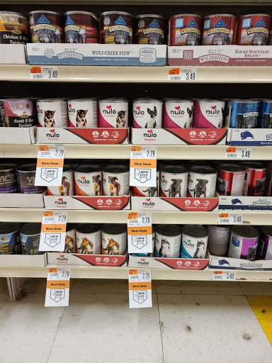 Pet Supply Store «Pet Supplies Plus», reviews and photos, 625 Southern Artery, Quincy, MA 02169, USA