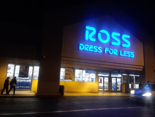 Clothing Store «Ross Dress for Less», reviews and photos, 628 Palomar St, Chula Vista, CA 91911, USA