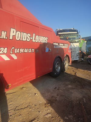 Garage Ad Puget Poids Lourds (montage A Domicile) à Puget-sur-Argens