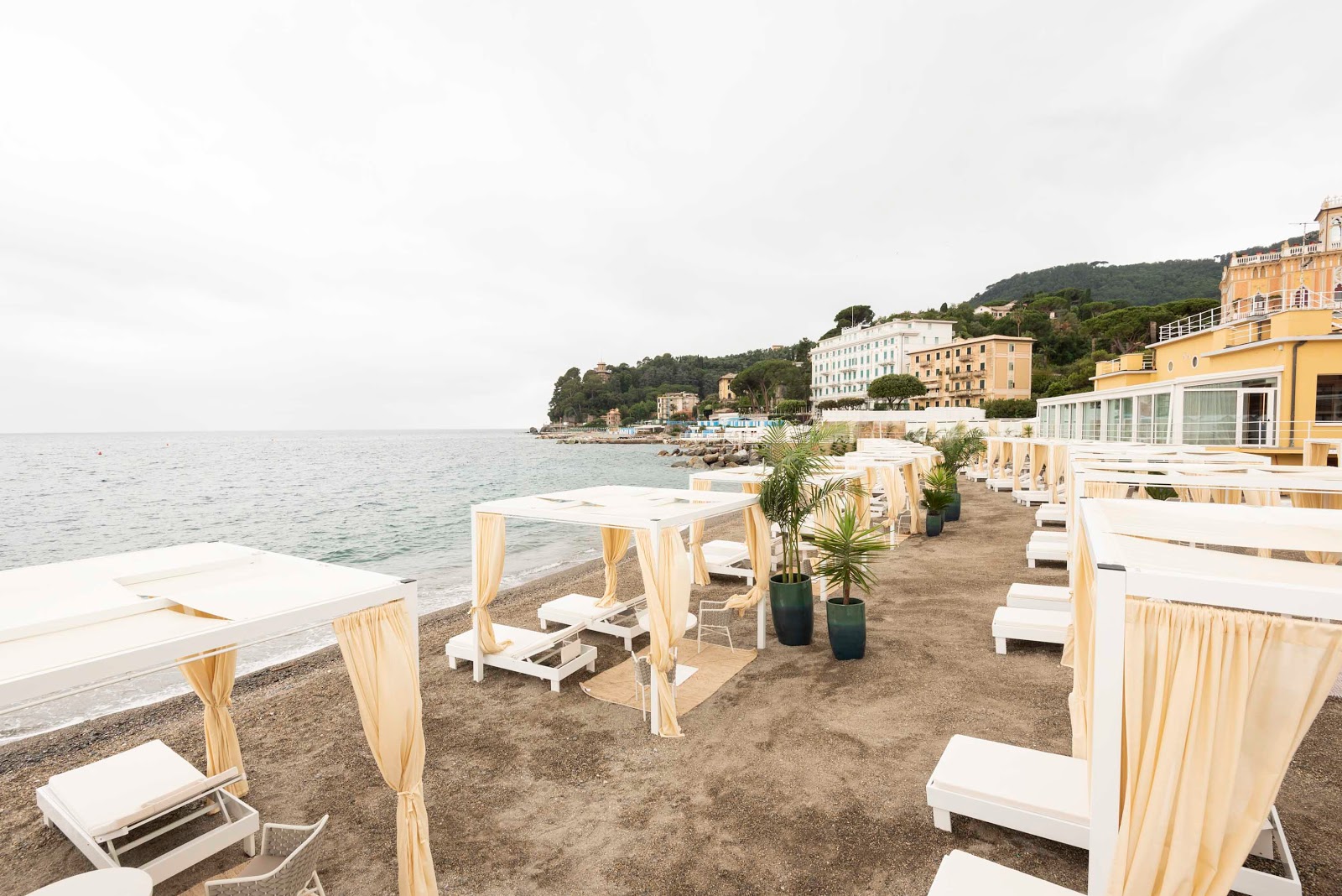 Fotografie cu Spiaggia Regina Elena II zonă de stațiune de pe plajă