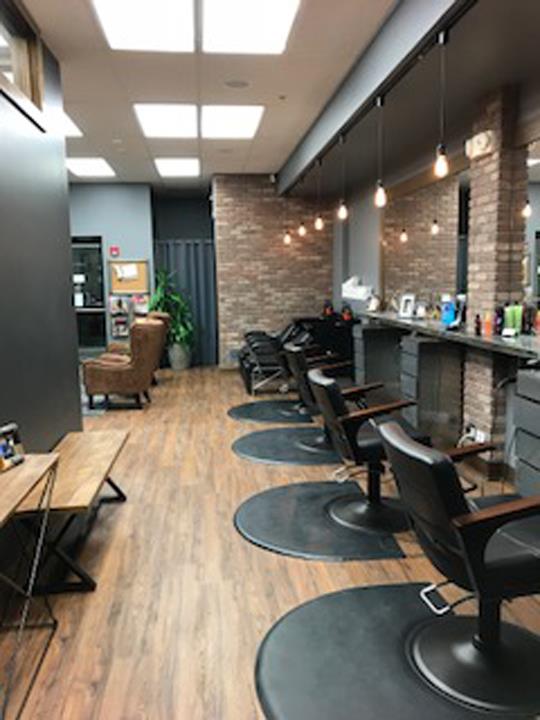 JB's Barber Shop 60045