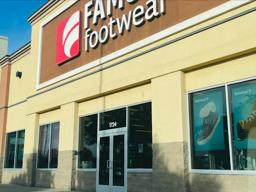 Shoe Store «Famous Footwear», reviews and photos, 1724 E Washington Ave, Union Gap, WA 98903, USA