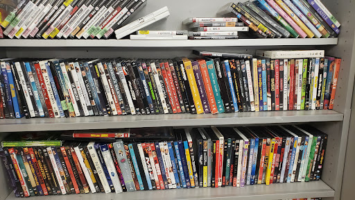 Non-Profit Organization «Goodwill Store & Donation Center», reviews and photos, 1381 N Rand Rd, Palatine, IL 60074, USA