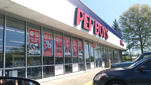 Auto Parts Store «Pep Boys Auto Parts & Service», reviews and photos, 106 Market Pl Blvd, Knoxville, TN 37922, USA
