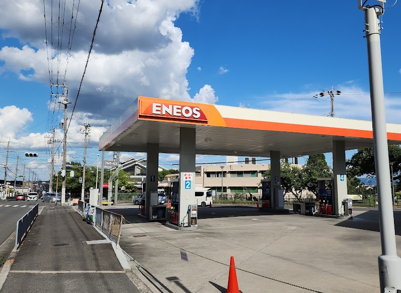 ENEOS 南平台 SS (関石油商会)