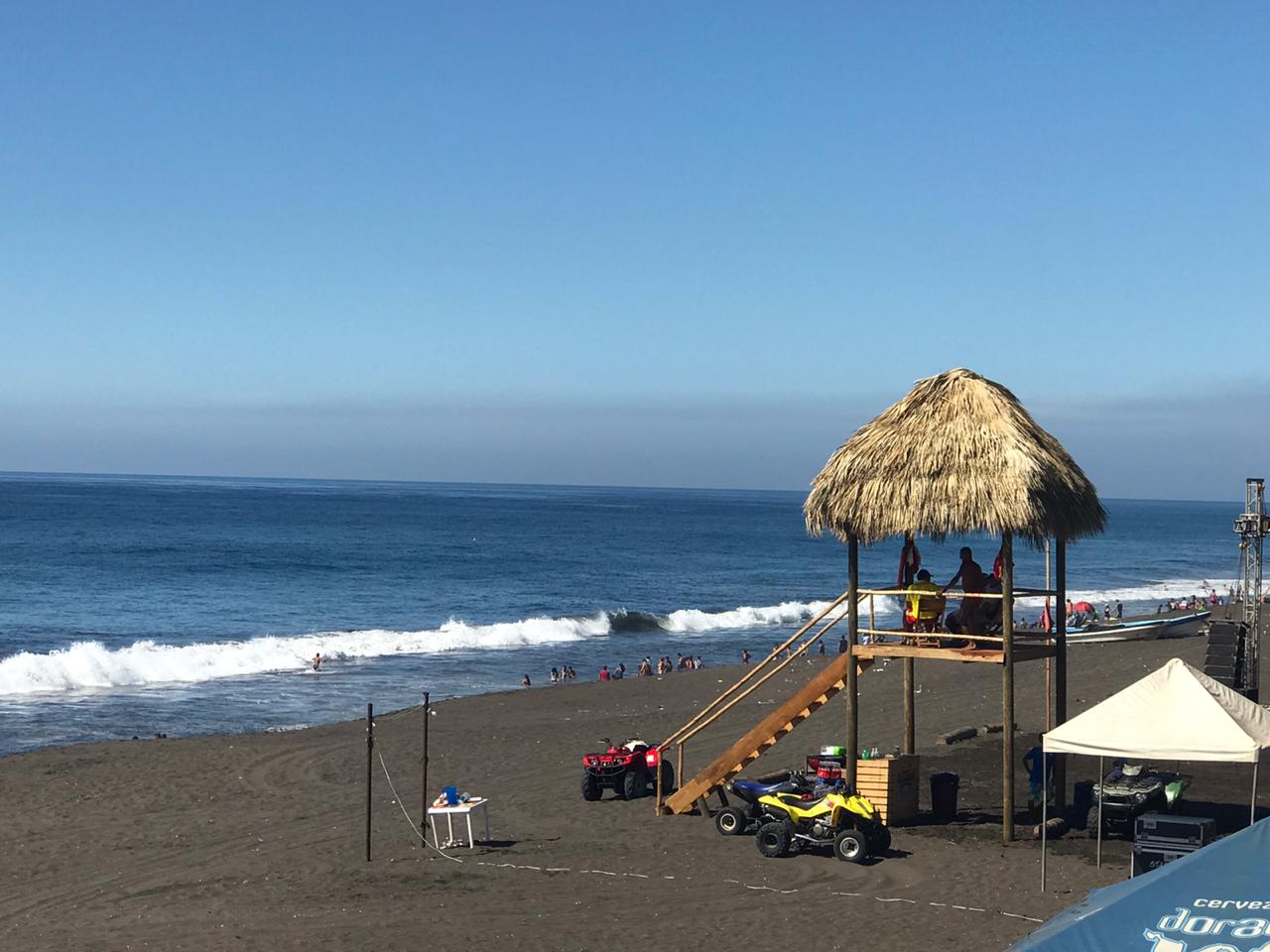 Valokuva Playa de Monterricoista. - suosittu paikka rentoutumisen tuntijoille