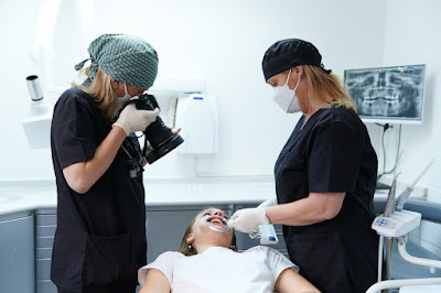 Dr Virginie Héry Dentiste Esthétique Facettes Paris 16 à Paris