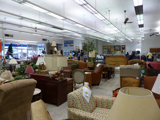 Thrift Store «St Vincent De Paul Society», reviews and photos, 5236 Cedar St, Bellaire, TX 77401, USA