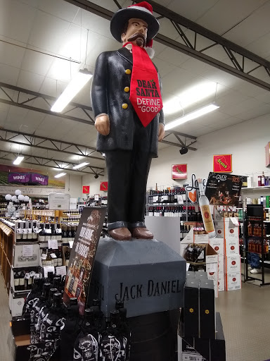 Liquor Store «Liquor City Uncorked», reviews and photos, 501 Crescent Ave, Covington, KY 41011, USA