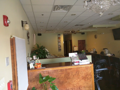 Nail Salon «Nail & Nails Nail Salon», reviews and photos, 121 S Hough St, Barrington, IL 60010, USA