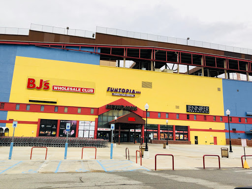 Warehouse club «BJ’s Wholesale Club», reviews and photos, 66-26 Metropolitan Ave, Middle Village, NY 11379, USA