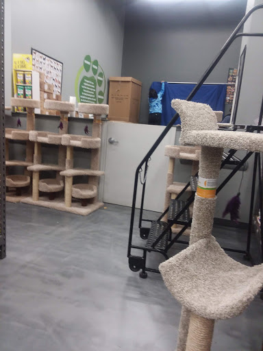 Pet Supply Store «Pet Supplies Plus», reviews and photos, 2928 Hardrock Rd, Fitchburg, WI 53719, USA