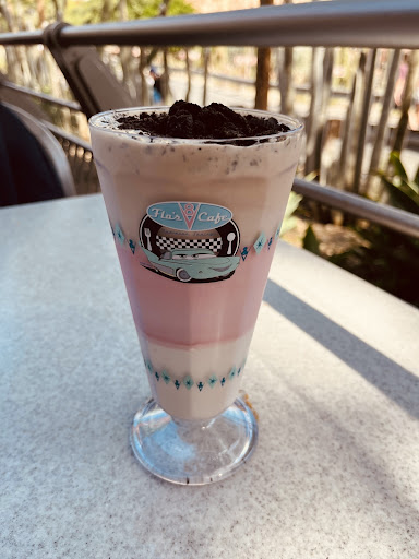Flo's Classic Shake in Souvenir Glass
$15.49