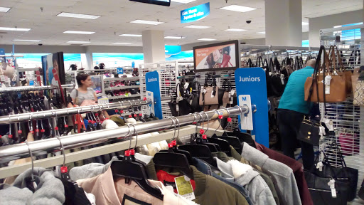 Clothing Store «Ross Dress for Less», reviews and photos, 100 S Biscayne Blvd, Miami, FL 33131, USA