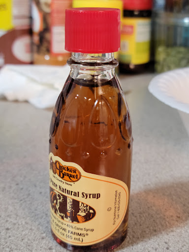 American Restaurant «Cracker Barrel Old Country Store», reviews and photos, 2371 E Aurora Rd, Twinsburg, OH 44087, USA