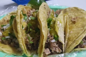 Tacos De Cabeza Danny image