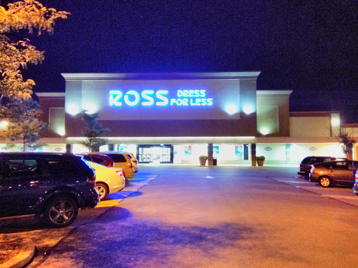 Clothing Store «Ross Dress for Less», reviews and photos, 1237 E Golf Rd, Schaumburg, IL 60173, USA