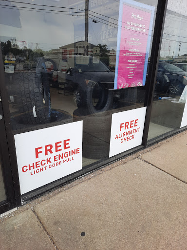 Car Repair and Maintenance «Pep Boys Auto Service & Tire», reviews and photos, 9643 N Milwaukee Ave, Niles, IL 60714, USA