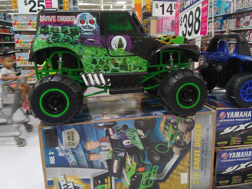 Department Store «Walmart Supercenter», reviews and photos, 1500 Armory Dr, Franklin, VA 23851, USA