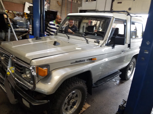 Auto Repair Shop «Elliott Tire Auto Service», reviews and photos, 4101 Glenside Dr, Richmond, VA 23228, USA