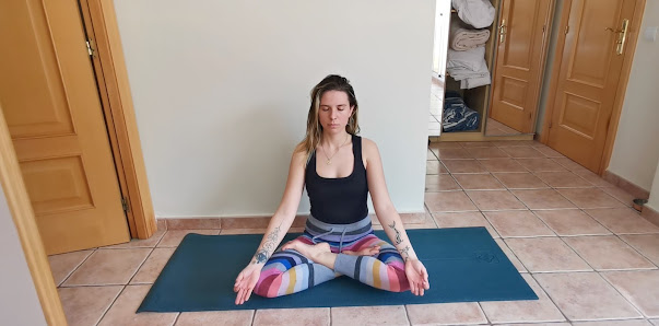 Izzy | Yoga & Terapia Somatica Carrer Jamaica, 6, 08811 Canyelles, Barcelona, España