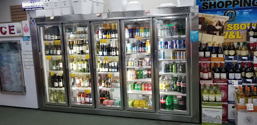 Liquor Store «Plainsboro Wine & Liquor», reviews and photos, 10 Schalks Crossing Rd #7, Plainsboro Township, NJ 08536, USA