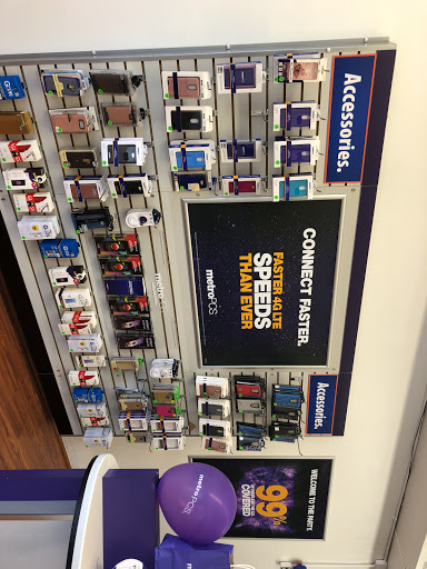 Cell Phone Store «MetroPCS Authorized Dealer», reviews and photos, 1333 St George Ave, Colonia, NJ 07067, USA