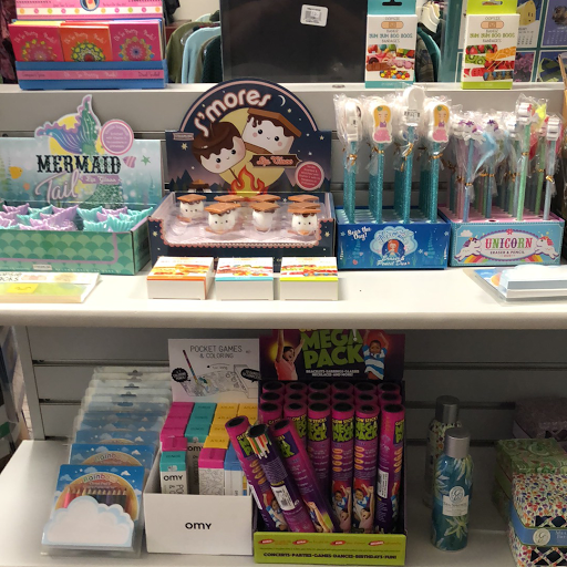 Used Clothing Store «2nd To None», reviews and photos, 112 Main St, Ellsworth, ME 04605, USA