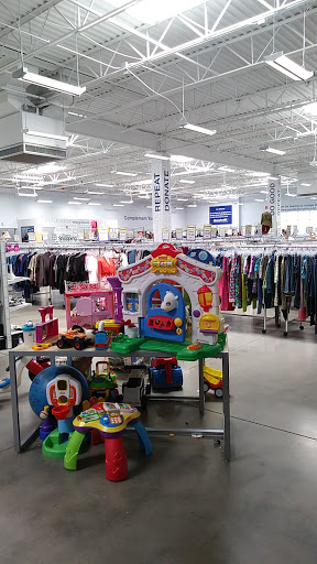 Thrift Store «Goodwill Warwick Retail Store», reviews and photos, 11061 Warwick Blvd, Newport News, VA 23601, USA