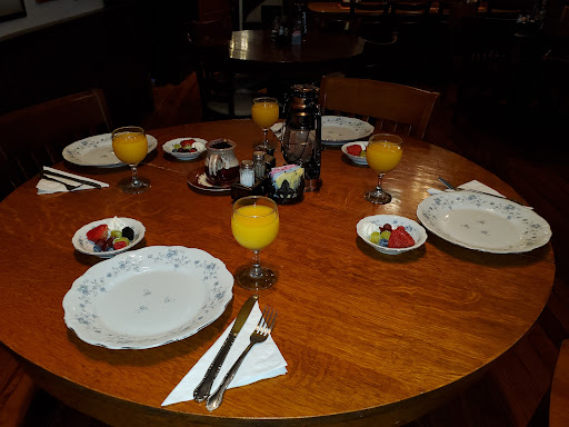 Hotel «Grand Victorian Inn», reviews and photos, 5 Old Dixie Hwy, Park City, KY 42160, USA