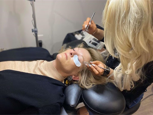 Hair Salon «Aro Hair Salon», reviews and photos, 127 Ghent Rd, Fairlawn, OH 44333, USA