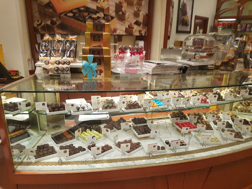 Shopping Mall «The Oaks», reviews and photos, 350 W Hillcrest Dr, Thousand Oaks, CA 91360, USA