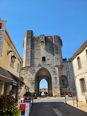 AZ CREATEUR à Aigues-Mortes