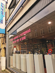 Amuzzi - Geek Shop