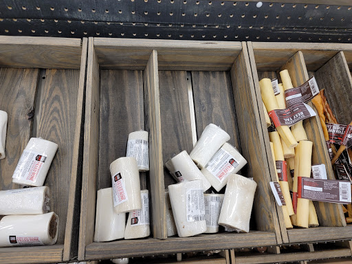 Pet Supply Store «Petco Animal Supplies», reviews and photos, 1419 Towne Square Blvd NW, Roanoke, VA 24019, USA