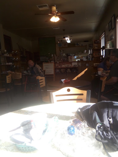 Coffee Shop «Luna Rana Coffee and Tea house», reviews and photos, 1101 1st St, Cosmopolis, WA 98537, USA