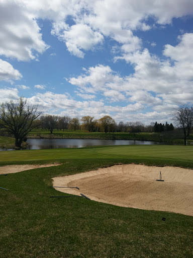 Country Club «North Shore Country Club», reviews and photos, 3100 W Country Club Dr, Mequon, WI 53092, USA