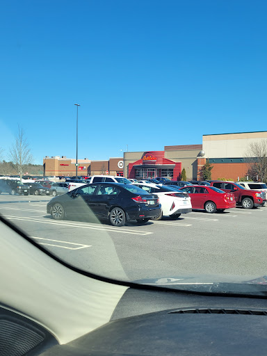 Shopping Mall «Pheasant Lane Mall», reviews and photos, 310 Daniel Webster Hwy, Nashua, NH 03060, USA