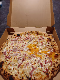 Plats et boissons du Pizzeria LA PIAZZA Drive Restaurant Pizza & Smash Burger à Oyonnax - n°1