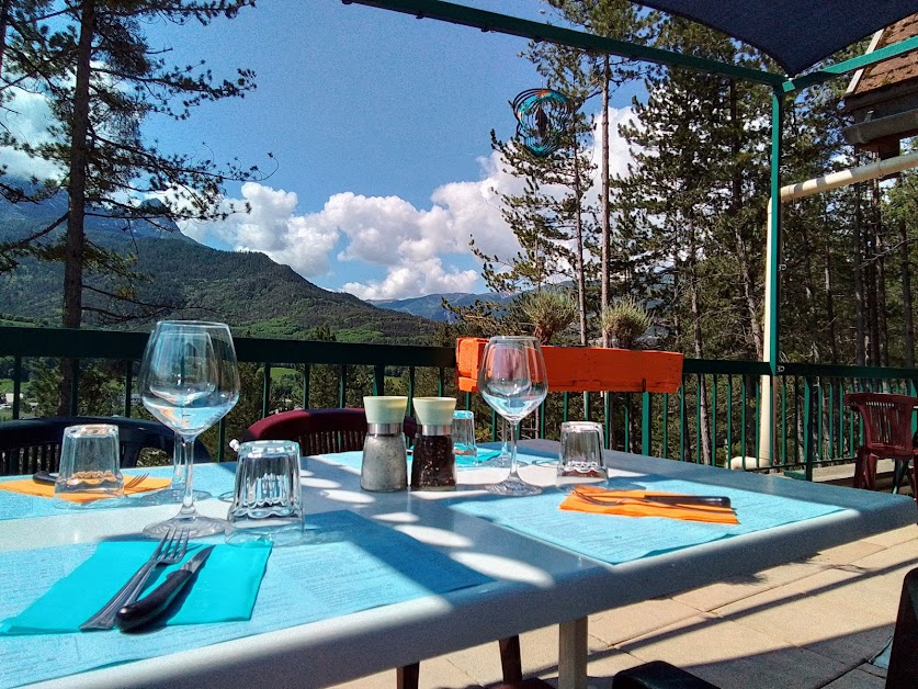 Obarcel'eau Restaurant de la piscine à Barcelonnette