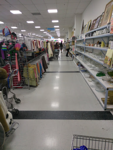 Thrift Store «Superior Thrift Store», reviews and photos, 1135 N Wilson Way, Stockton, CA 95205, USA