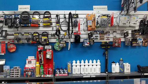 Bicycle Store «Roberts Cycle Shop Chicago», reviews and photos, 7054 N Clark St, Chicago, IL 60626, USA