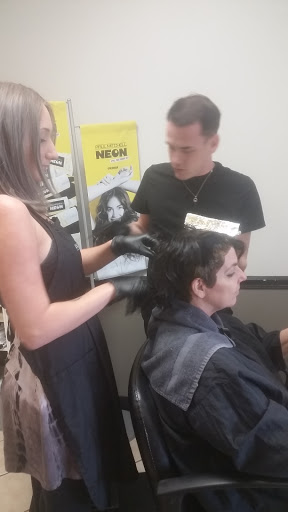 Hair Salon «di Moda Salon», reviews and photos, 5901 53rd Ave E, Bradenton, FL 34203, USA