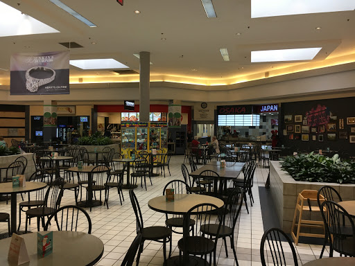 Shopping Mall «New Towne Mall», reviews and photos, 400 Mill Ave SE C8, New Philadelphia, OH 44663, USA