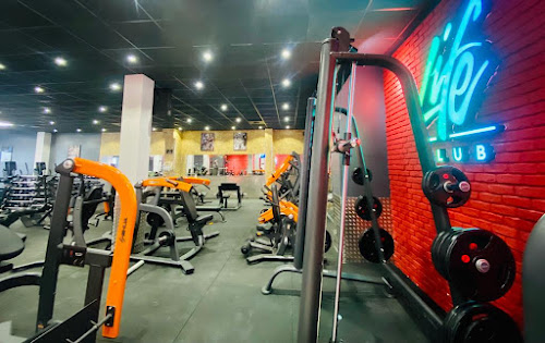 Salle de sport Hyères, Lifeclub : musculation et cours collectifs de fitness à Hyères