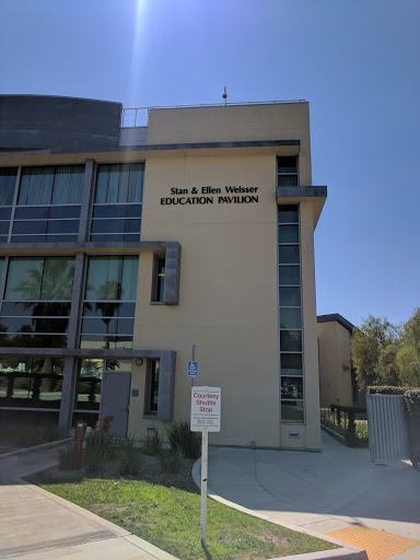 Redlands Community Hospital image
