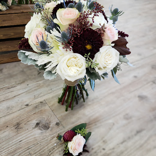 Florist «Blissful Blooms Floral», reviews and photos, 17 East Ave, Monroe, OH 45050, USA